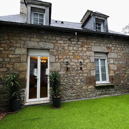 A La Maison - Hebergement De Luxe Domfront  Kültér fotó