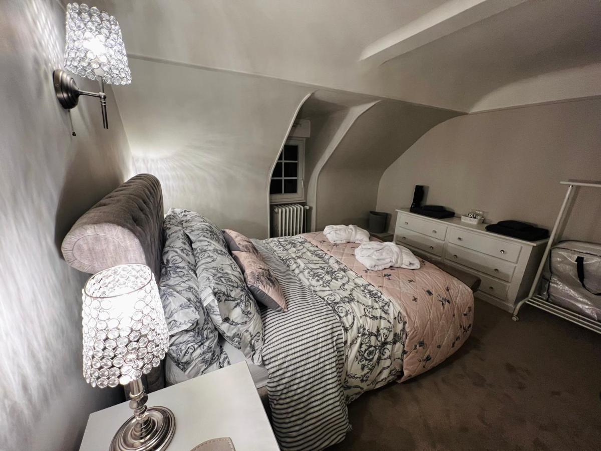 A La Maison - Hebergement De Luxe Domfront  Kültér fotó